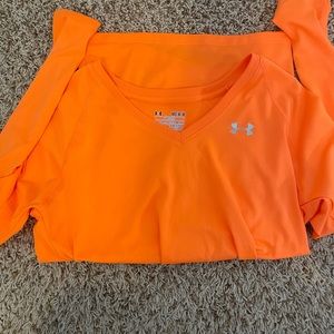 Under Armour heat gear orange tee medium